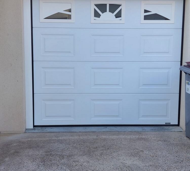 Réalisation à Taverny : Installation d’une Porte de Garage Sectionnelle – Marque Gypass